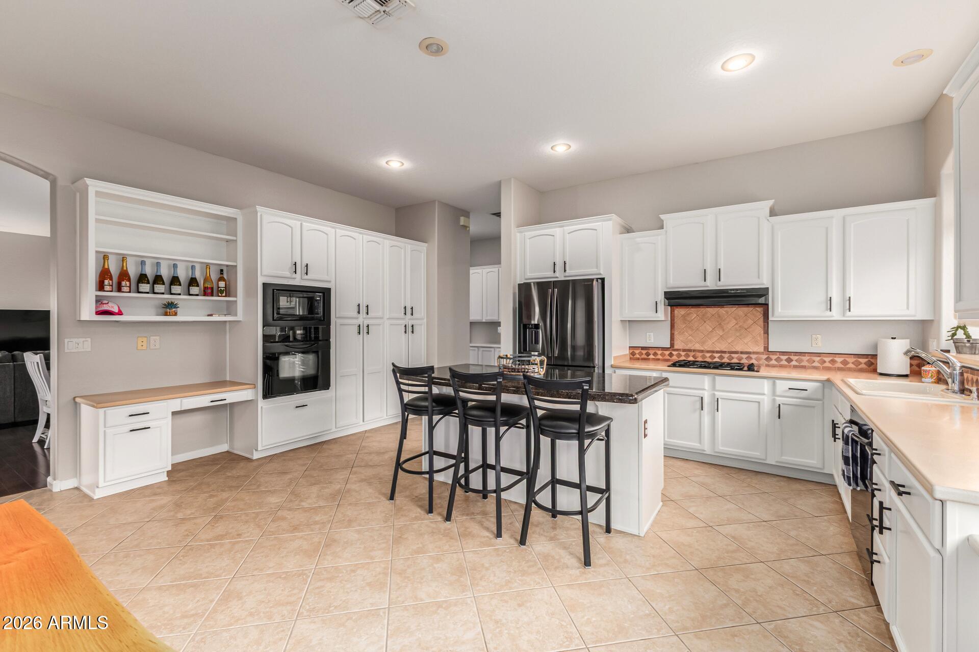 13318 West Coronado Road Goodyear, AZ 85395 - Photo 18 of 50 15