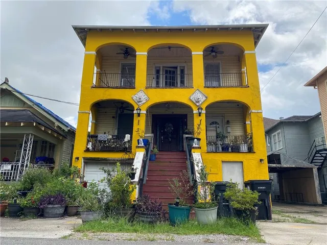 $1,800 | 5320 Lasalle Street, New Orleans, LA 70115
