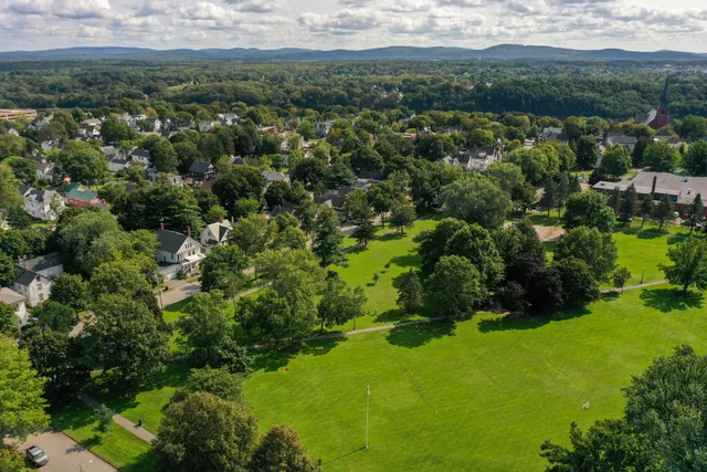 $349,000 | 55 Parkview Avenue, Bangor, ME 04401