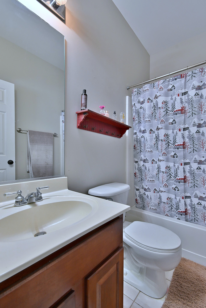 377 Geneva Lane Cary, IL 60013 - Photo 40 of 51