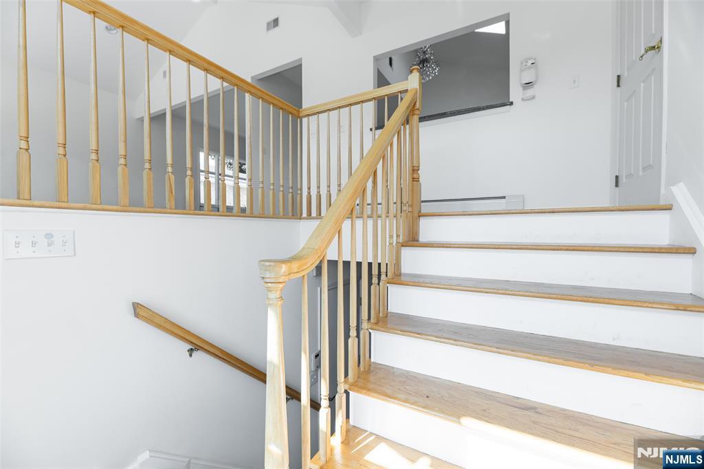 499 Morse Avenue Ridgefield, NJ 07657 - Photo 15 of 45 a view of entryway