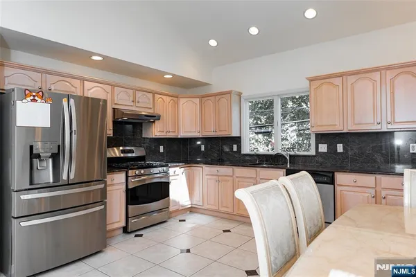 $1,498,000 | 499 Morse Avenue, Ridgefield, NJ 07657