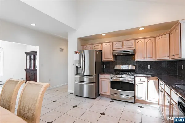 $1,498,000 | 499 Morse Avenue, Ridgefield, NJ 07657