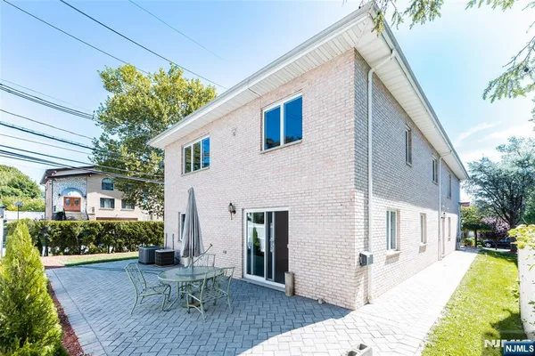 $1,498,000 | 499 Morse Avenue, Ridgefield, NJ 07657