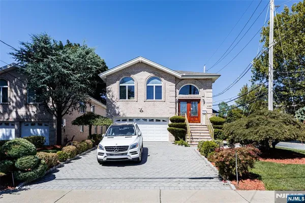 $1,498,000 | 499 Morse Avenue, Ridgefield, NJ 07657