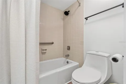 $630,000 | 5950 Pelican Bay Plaza South, Unit PH 2D, Gulfport, FL 33707