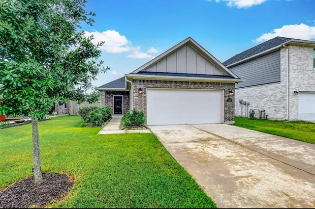 $2,000 | 31619 Heguy Pass, Fulshear, TX 77441