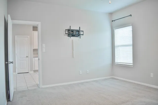 $2,000 | 31619 Heguy Pass, Fulshear, TX 77441