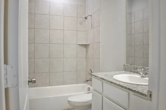 $2,000 | 31619 Heguy Pass, Fulshear, TX 77441