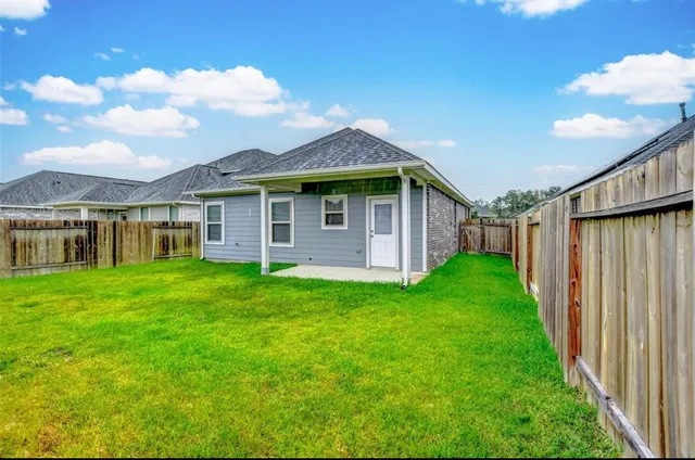 $2,000 | 31619 Heguy Pass, Fulshear, TX 77441