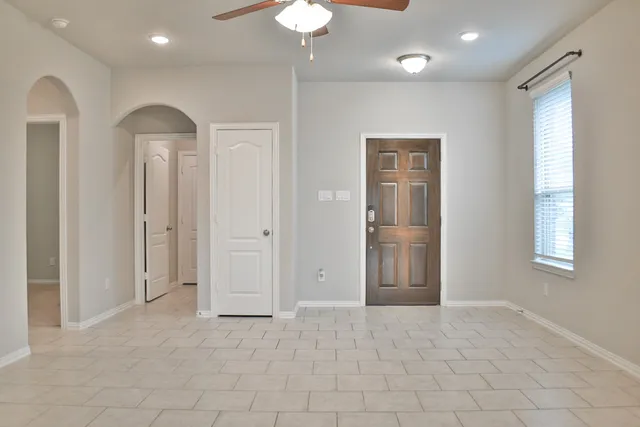 $2,000 | 31619 Heguy Pass, Fulshear, TX 77441