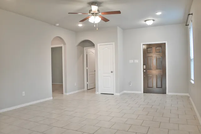 $2,000 | 31619 Heguy Pass, Fulshear, TX 77441