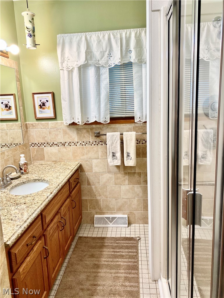 4556 Roop Avenue Barberton, OH 44203 - Photo 12 of 22 Gallery Image 12