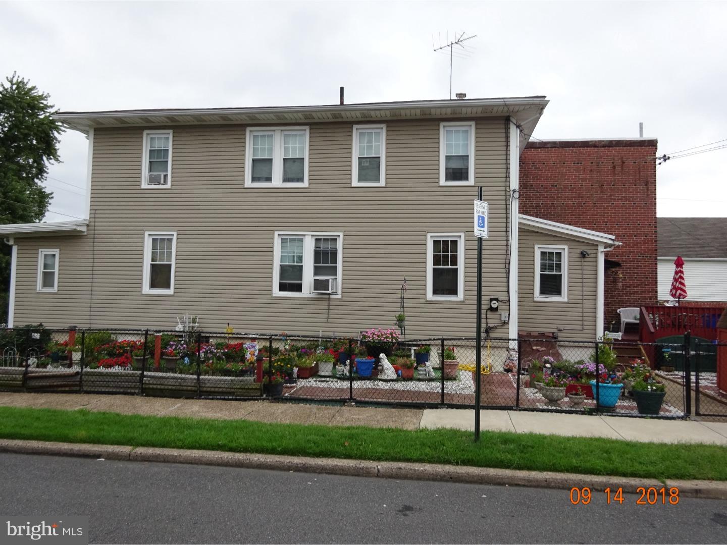 2100 Rhawn Street Philadelphia, PA 19152 - Photo 4 of 10 Exterior Side