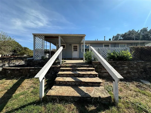 $1,650 | 237 Arthur Drive, Hurst, TX 76053