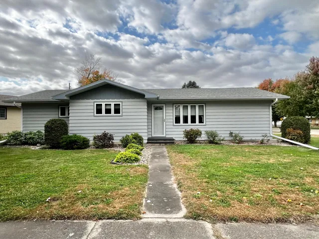 $264,900 | 1015 11th Avenue, Granite Falls, MN 56241