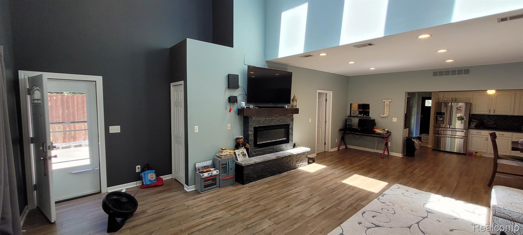 8376 Millis Road Utica, MI 48317 - Photo 5 of 18 IMG_8094.JPG