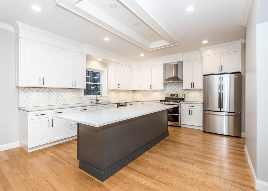 19 Baldwin Road Waltham, MA 02452 - Photo 3 of 39