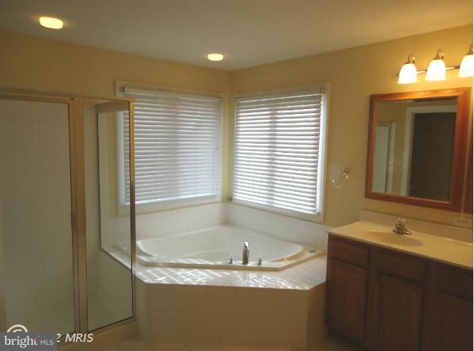 3913 Addison Woods Road Frederick, MD 21704 - Photo 8 of 15 Bath (Master)