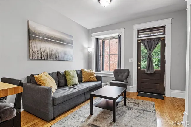 $695,000 | 3659 South Broadway, Unit 266036633665, St. Louis, MO 63118