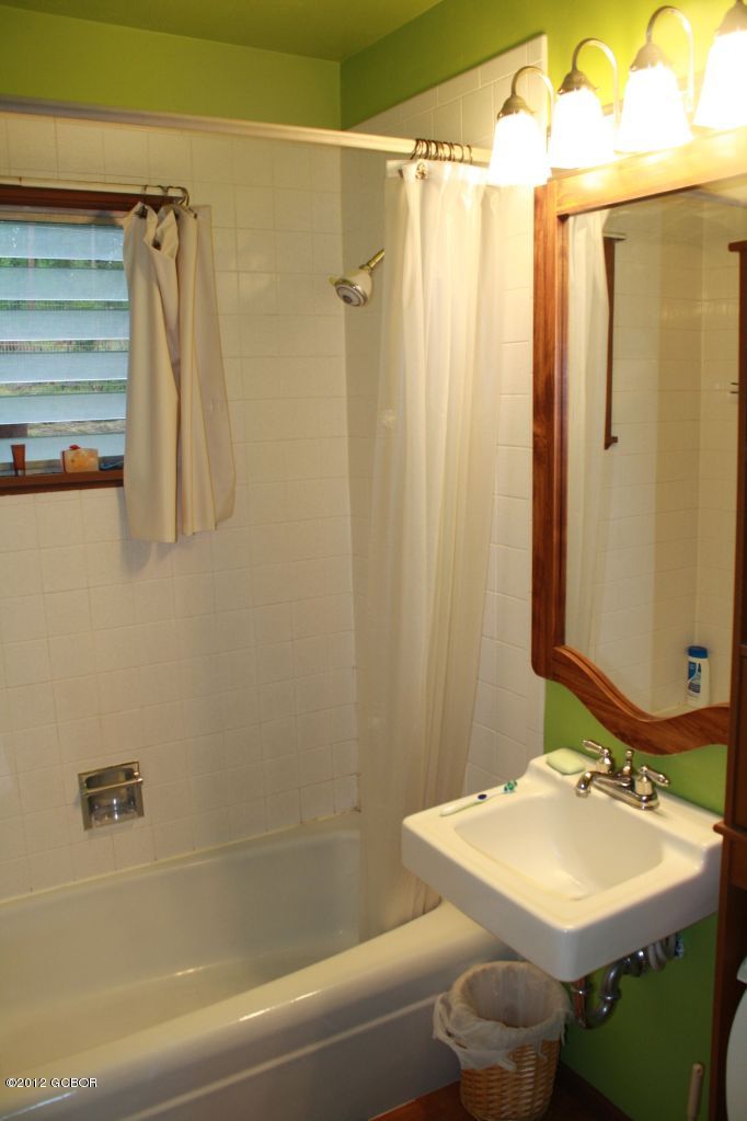 316 County Road Fraser, CO 80442 - Photo 13 of 16 Bathroom