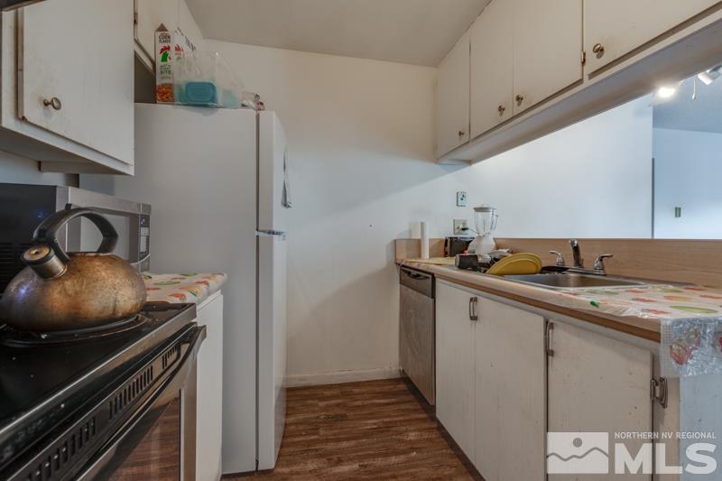 5010 Tahiti Way, Unit 1 Reno, NV 89502 - Photo 6 of 10 Photo 6