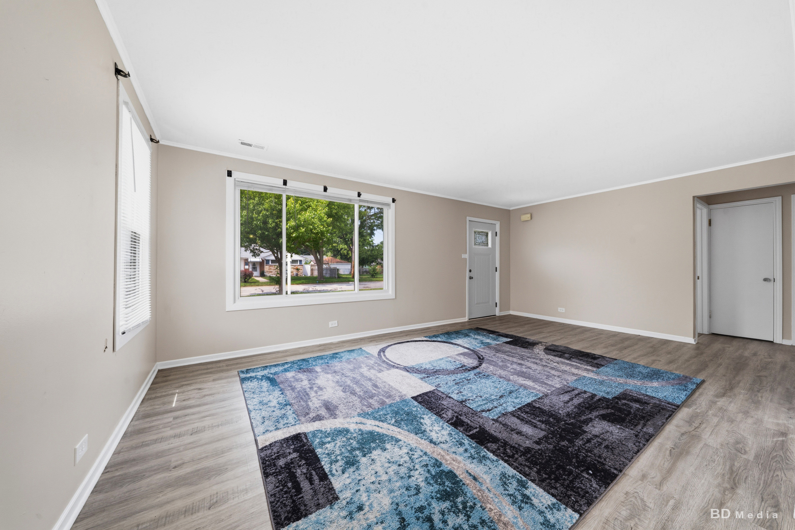 17555 Howe Avenue Homewood, IL 60430 - Photo 5 of 34 Gallery Image 5
