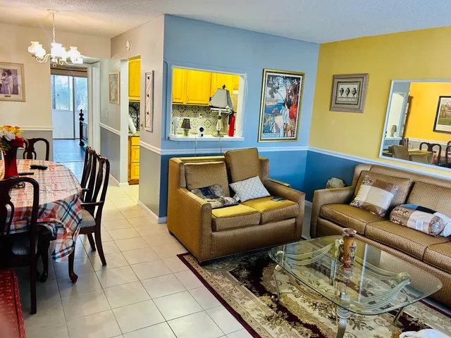 $1,300 | 137 Bedford F, West Palm Beach, FL 33417