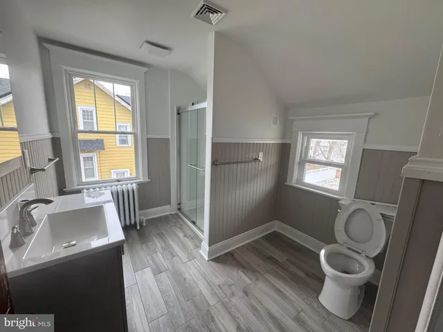 $1,800 | 307 Edgewood Avenue, Delanco, NJ 08075