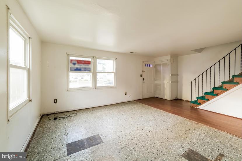 7601 Barlowe Road Landover, MD 20785 - Photo 8 of 10 Living Room