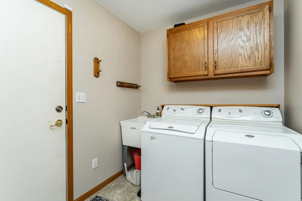 $289,900 | 1269 Sundance Court Northeast, Byron, MN 55920