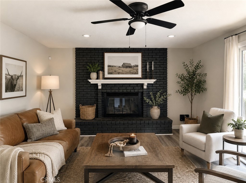 13839 Rincon Road Apple Valley, CA 92307 - Photo 12 of 52 Photo has been enhanced to include decorations