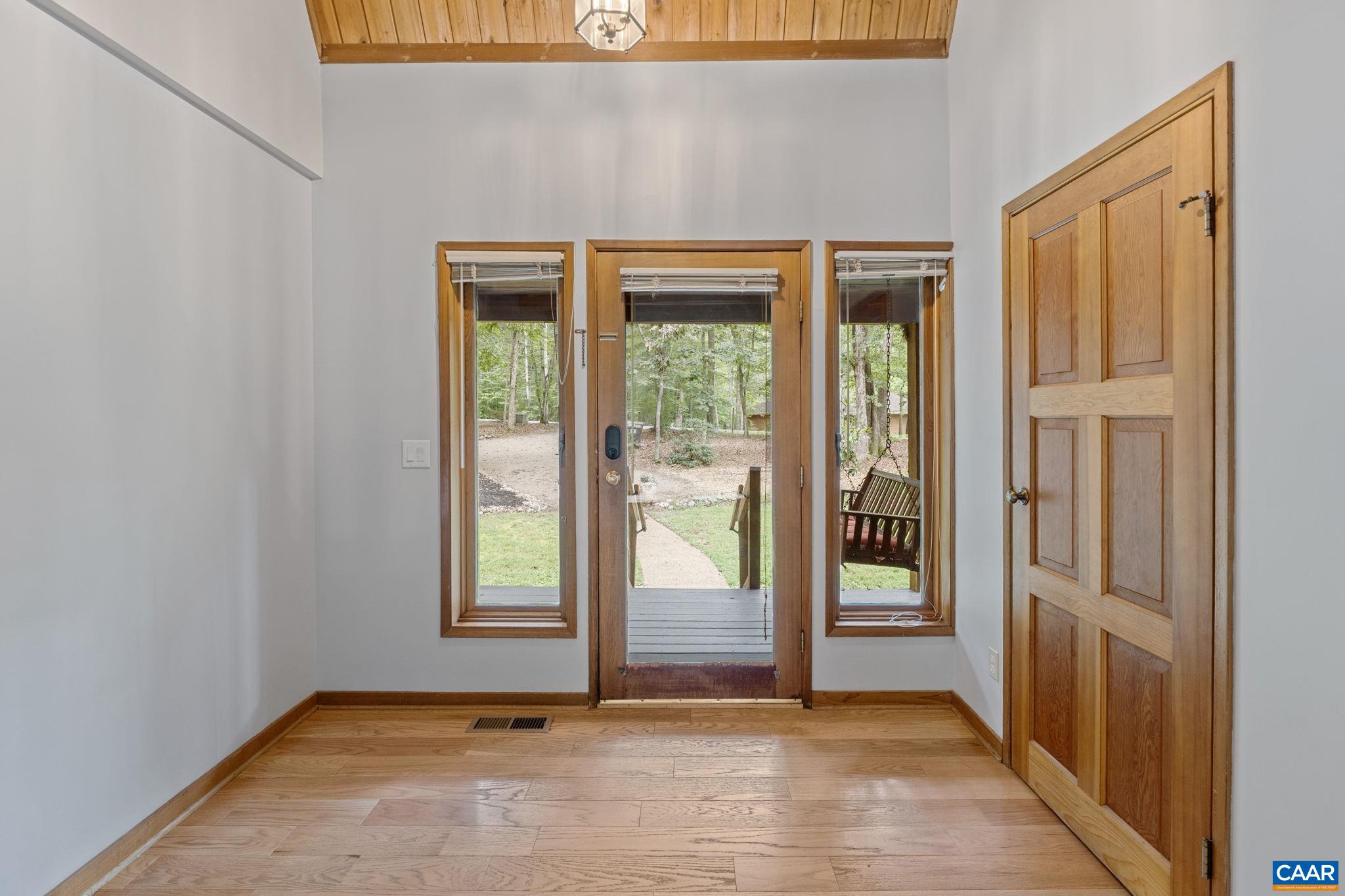 13 Axle Tree Road Palmyra, VA 22963 - Photo 33 of 71 Foyer