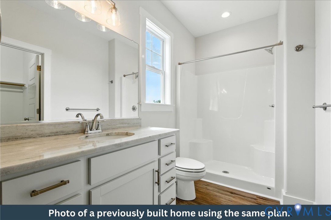 463 Briery Way Road Farmville, VA 23901 - Photo 8 of 12 LVP Flooring, Fiberglass Shower, Granite Counters