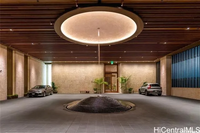 a view of a livingroom with furniture