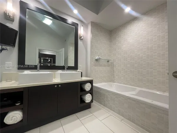 $125,000 | 5300 Northwest 87th Avenue, Unit 1103, Doral, FL 33178