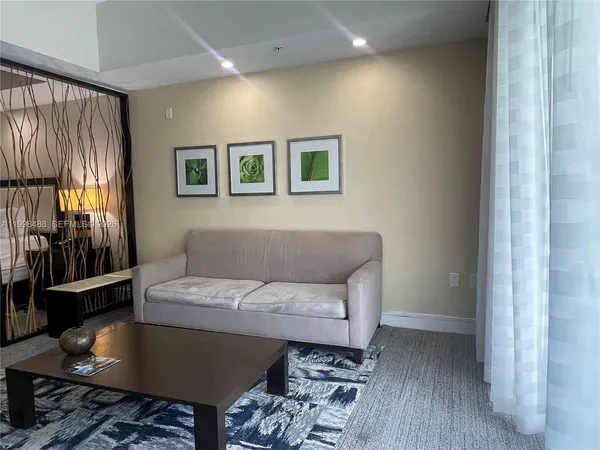 $125,000 | 5300 Northwest 87th Avenue, Unit 1103, Doral, FL 33178