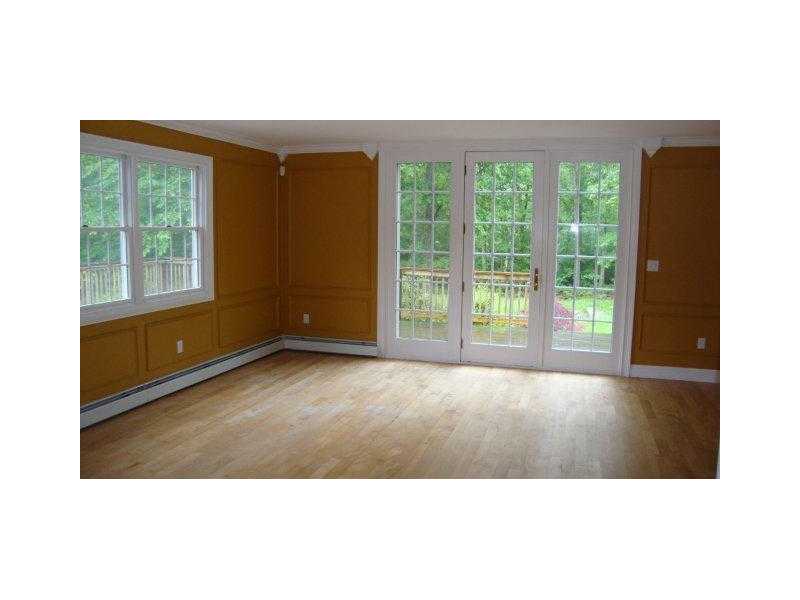 21 Mt Hygeia Road Foster, RI 02825 - Photo 3 of 16 Dining Room.
