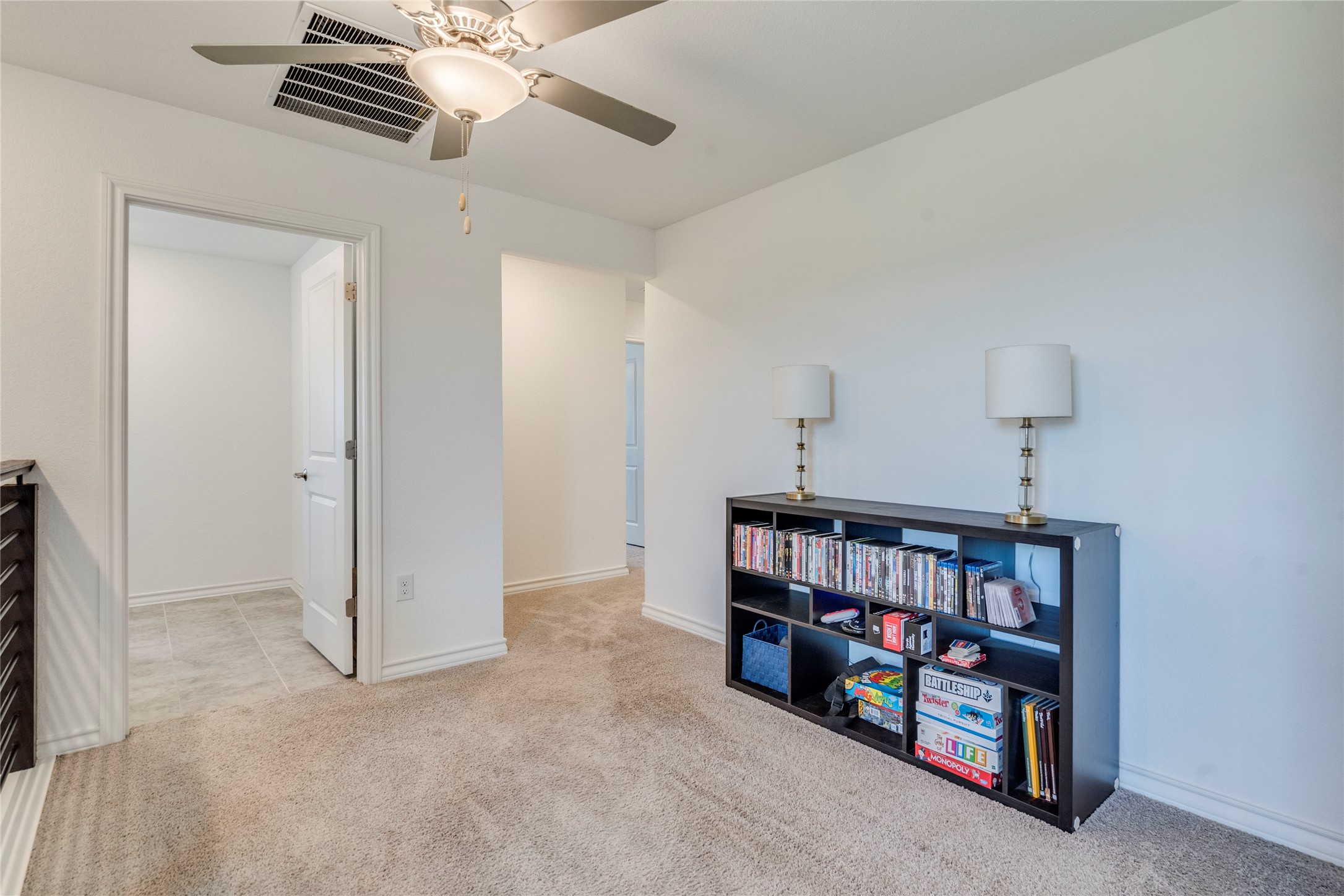 572 Pepperbark Loop Buda, TX 78610 - Photo 17 of 34 Gallery Image 17