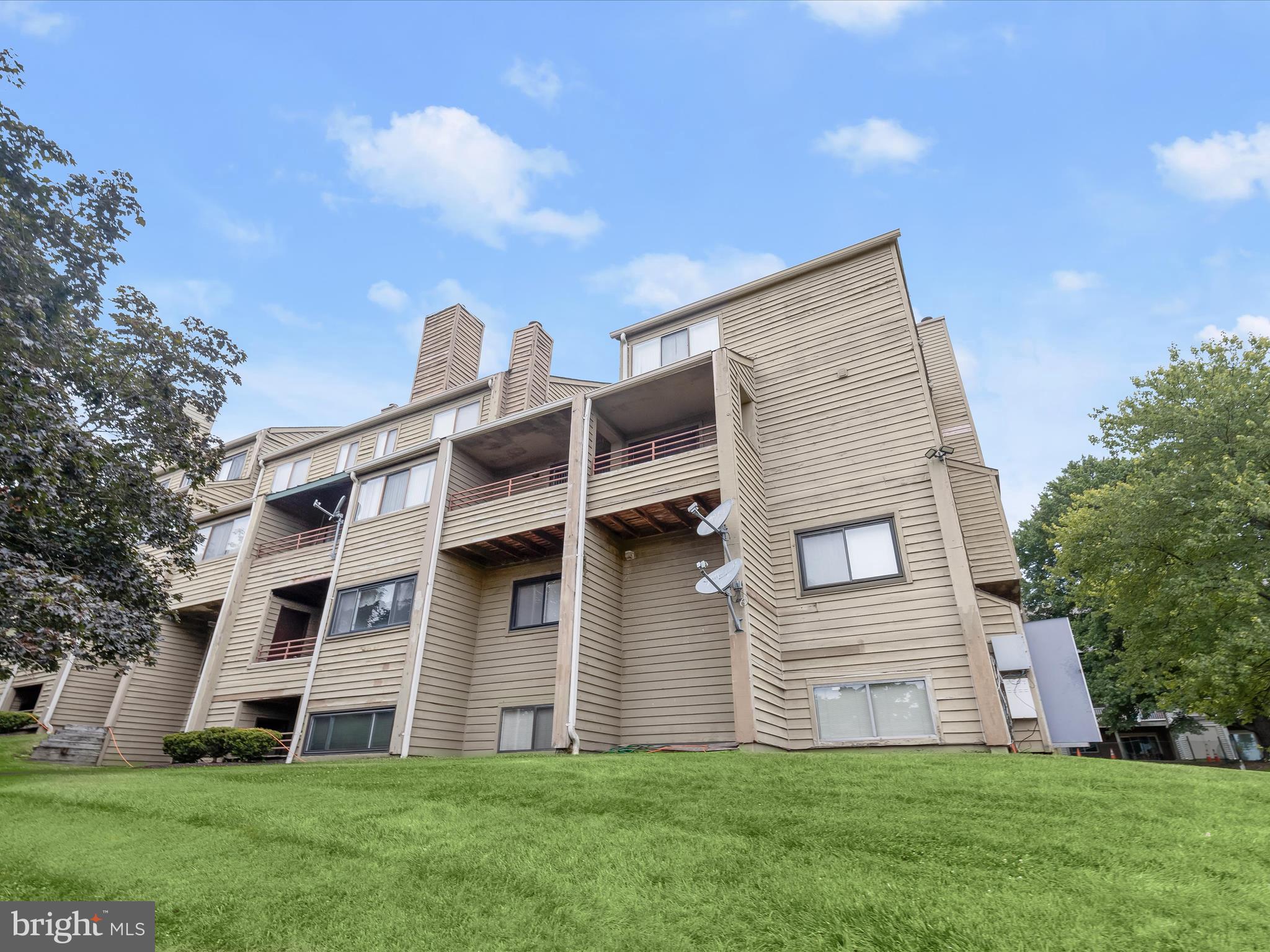 6909 Jones View Drive, Unit 3A Baltimore, MD 21209 - Photo 36 of 42 Rear