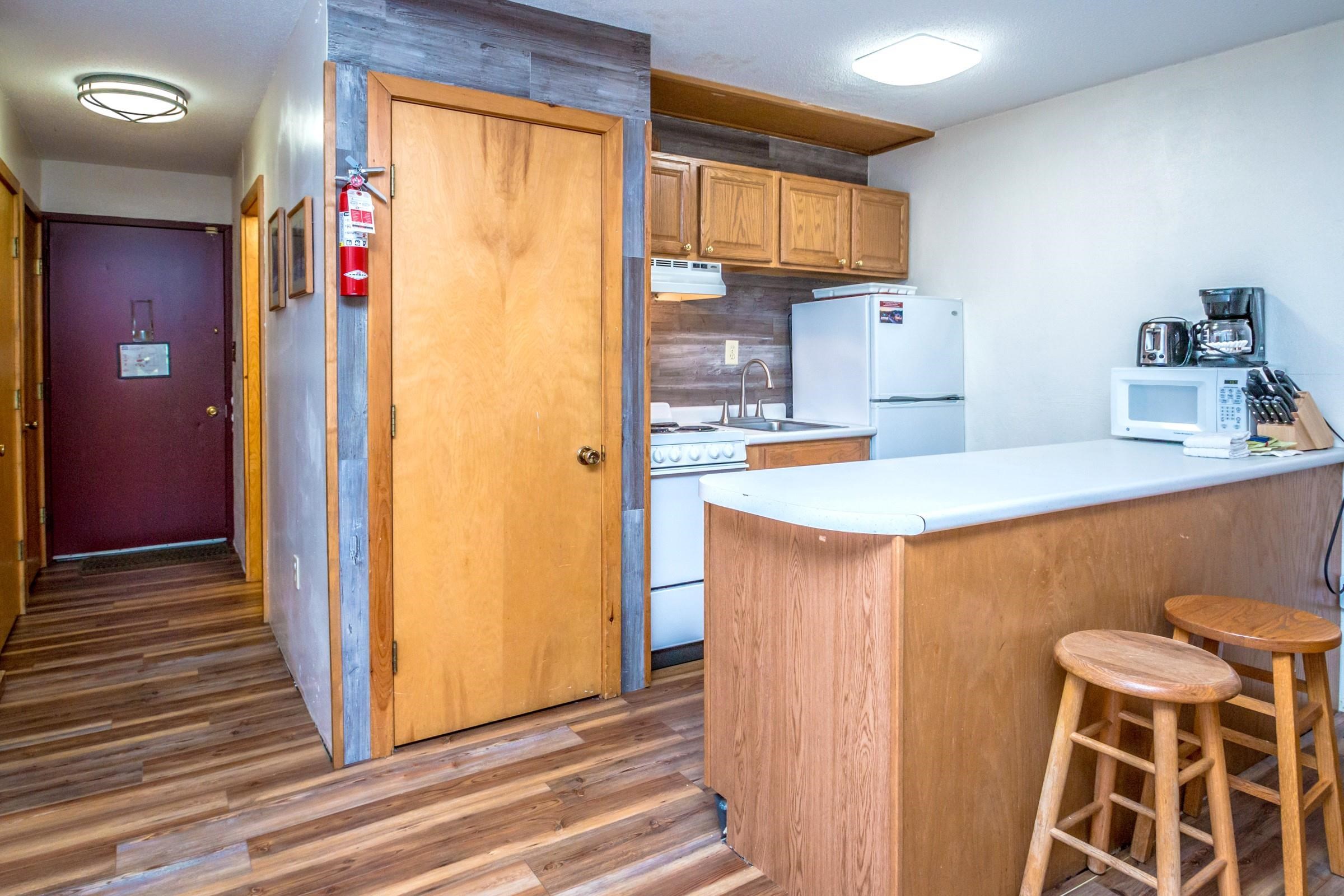 1 River Run Drive, Unit B Bartlett, NH 03812 - Photo 11 of 38