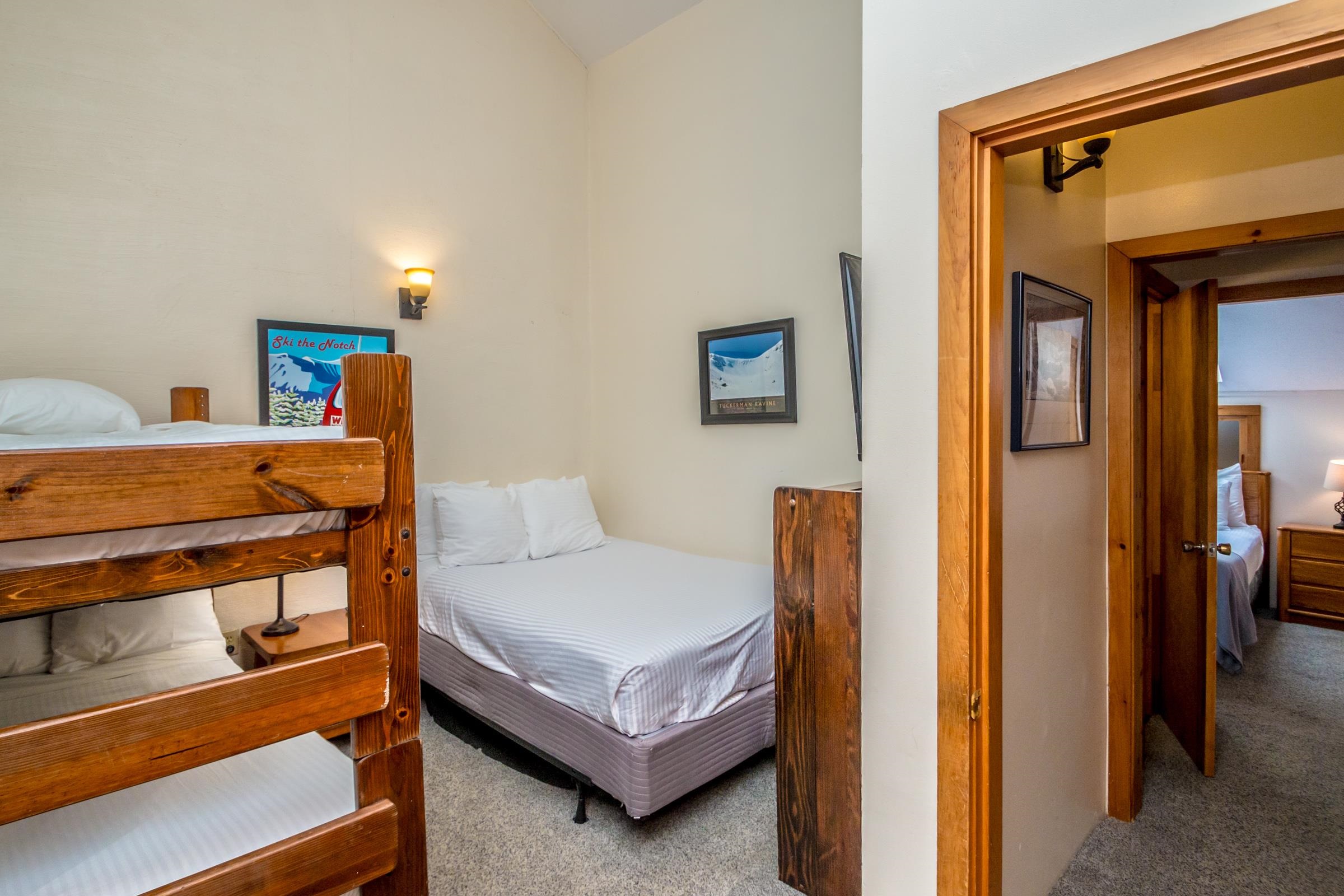 1 River Run Drive, Unit B Bartlett, NH 03812 - Photo 15 of 38