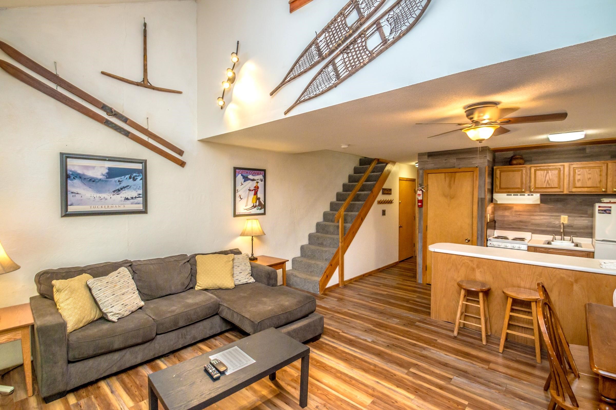 1 River Run Drive, Unit B Bartlett, NH 03812 - Photo 4 of 38