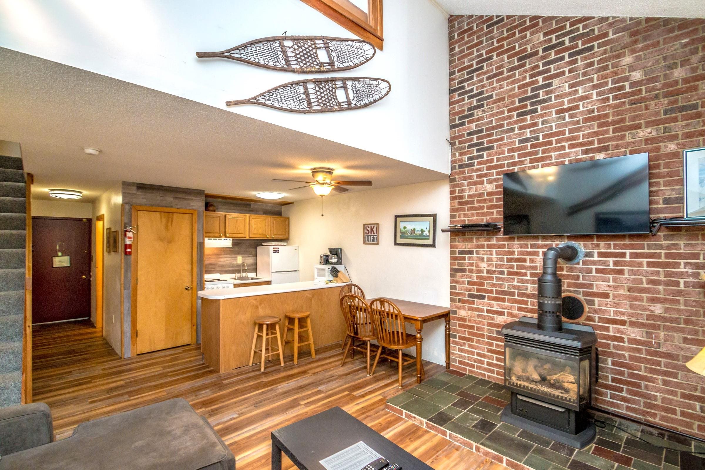 1 River Run Drive, Unit B Bartlett, NH 03812 - Photo 7 of 38