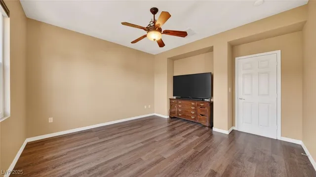 $490,000 | 11428 Belmont Lake Drive, Unit 101, Las Vegas, NV 89135