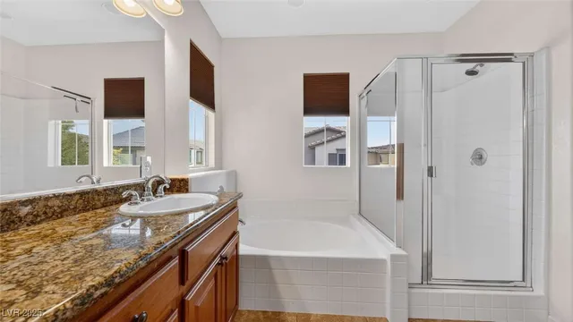 $490,000 | 11428 Belmont Lake Drive, Unit 101, Las Vegas, NV 89135