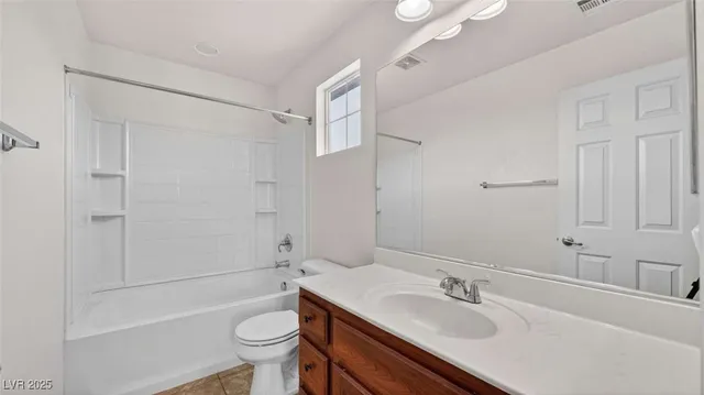 $490,000 | 11428 Belmont Lake Drive, Unit 101, Las Vegas, NV 89135