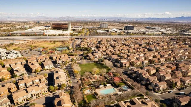 $490,000 | 11428 Belmont Lake Drive, Unit 101, Las Vegas, NV 89135