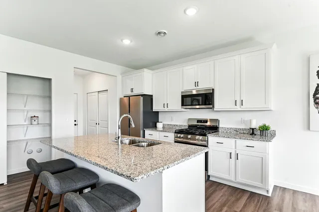 $399,900 | 3468 Kachina Avenue Northeast, St. Michael, MN 55376