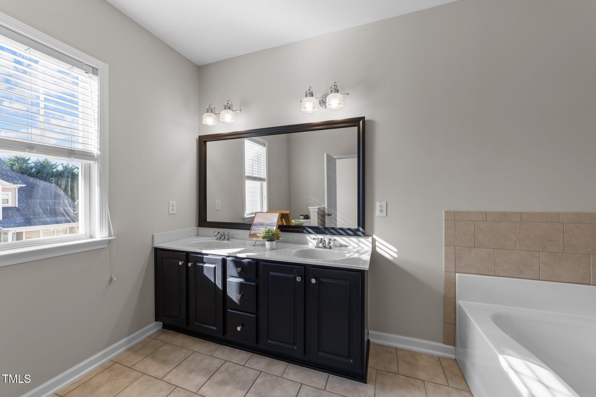 2523 Spring Oaks Way Raleigh, NC 27614 - Photo 11 of 21 18-web-or-mls-3D5A8855